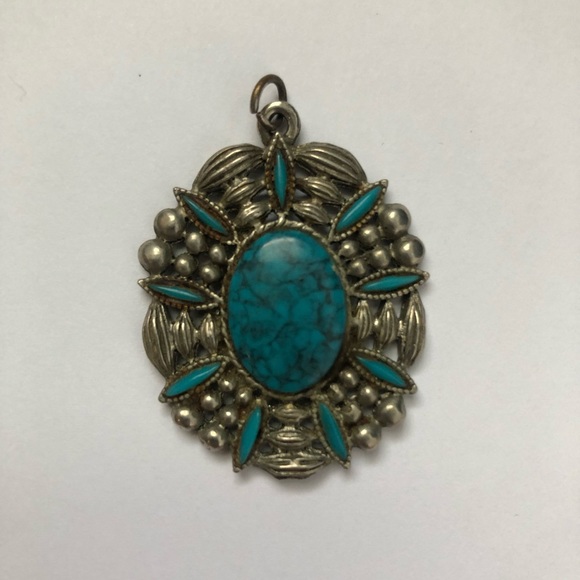 Jewelry - Southwest Style Turquoise Nickel Pendant